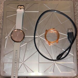 Garmin Vivomove Smartwatch Rose Gold